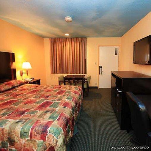 Palace Inn Розенберг Экстерьер фото